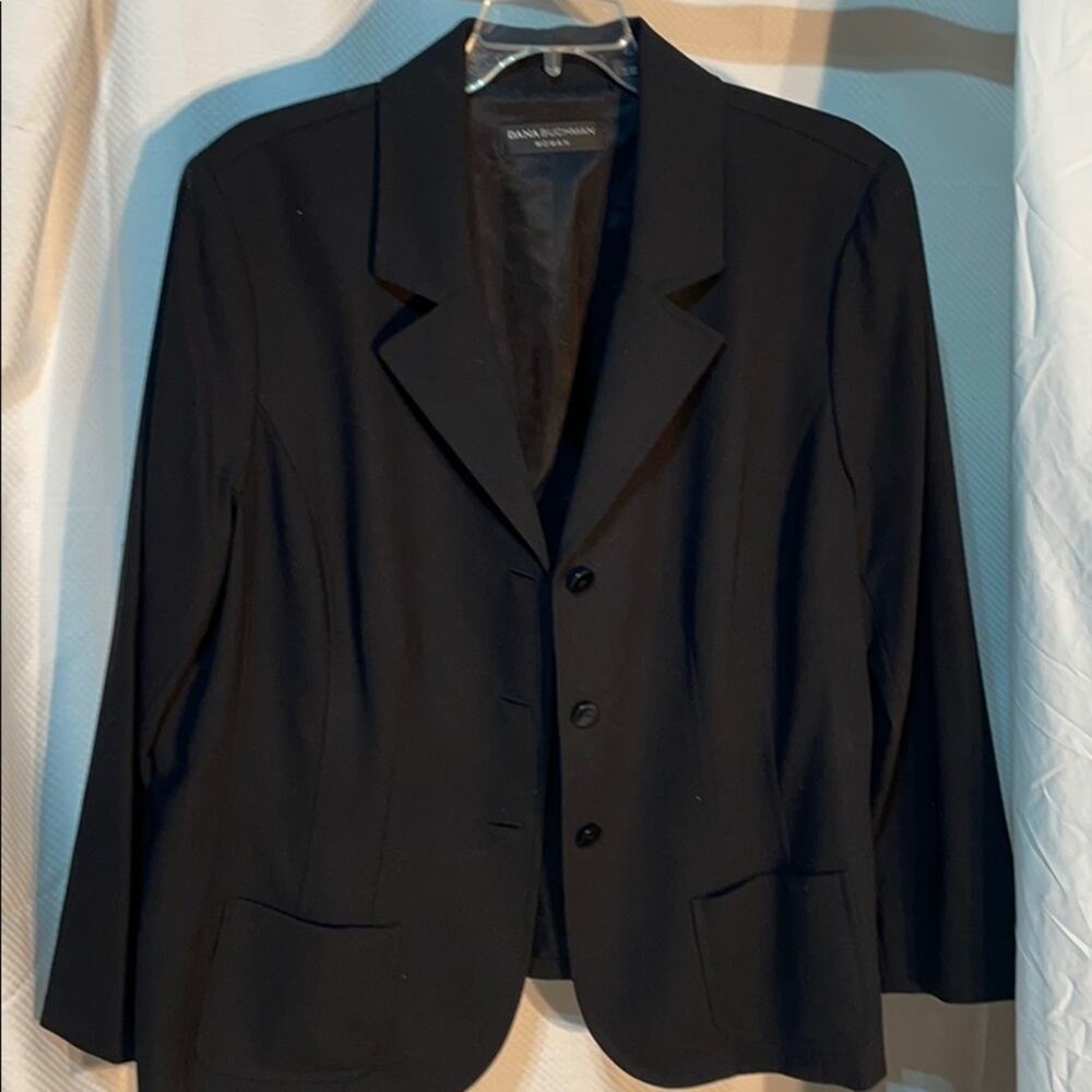 Dana Buchman 20 perfect black jacket euc